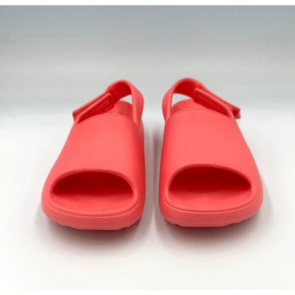 32 Degree Cool Cushion Slides Pool Slides - Watermelon - Youth size 11/12 - Picture 6 of 9